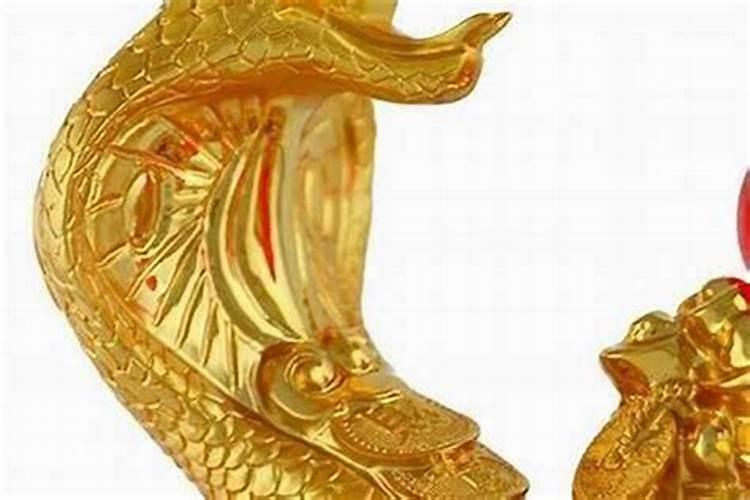 属蛇今年犯太岁带什么饰品？