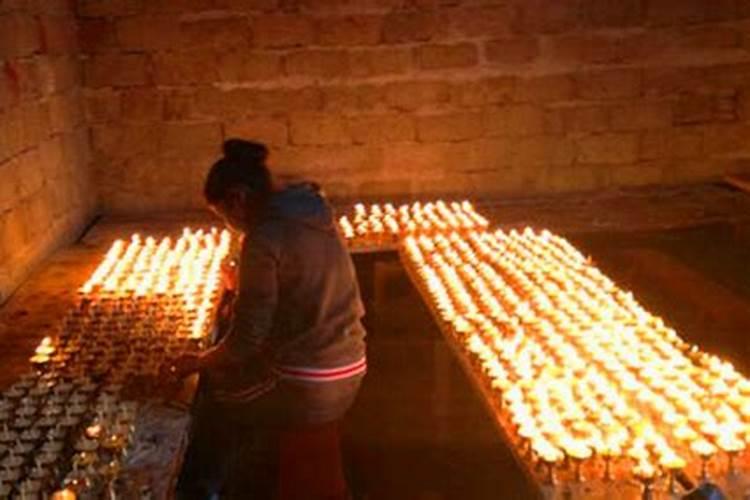 超度亡魂的意思解释