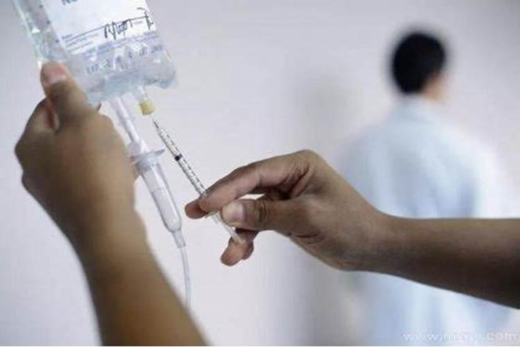 梦见自己打针输液是什么意思？