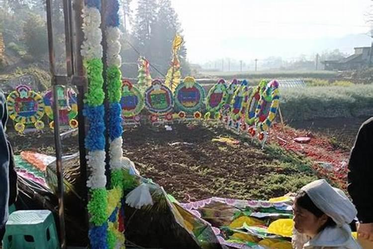 梦见前妻死亡埋葬不盖土