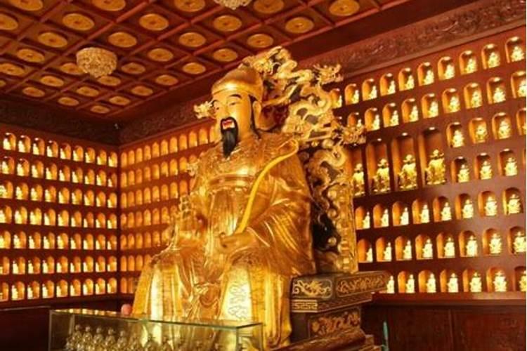 供奉什么邪财神？