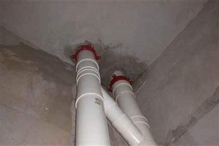 梦到公共厕所漏水了