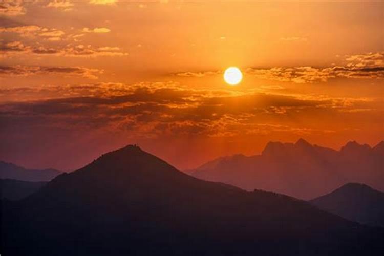 2026年阴历四月属猪运势如何？