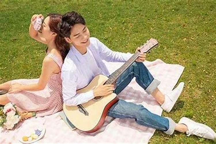 梦到自己在追女孩子