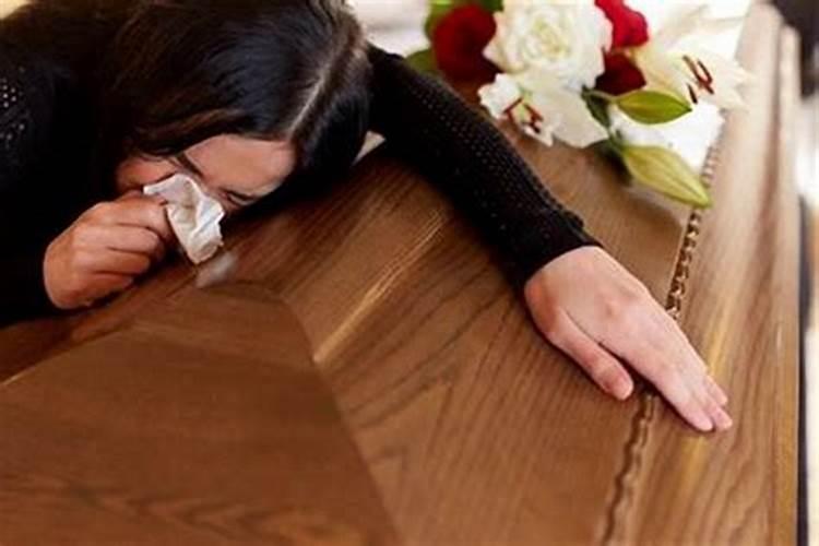 梦见死人头是什么预兆？