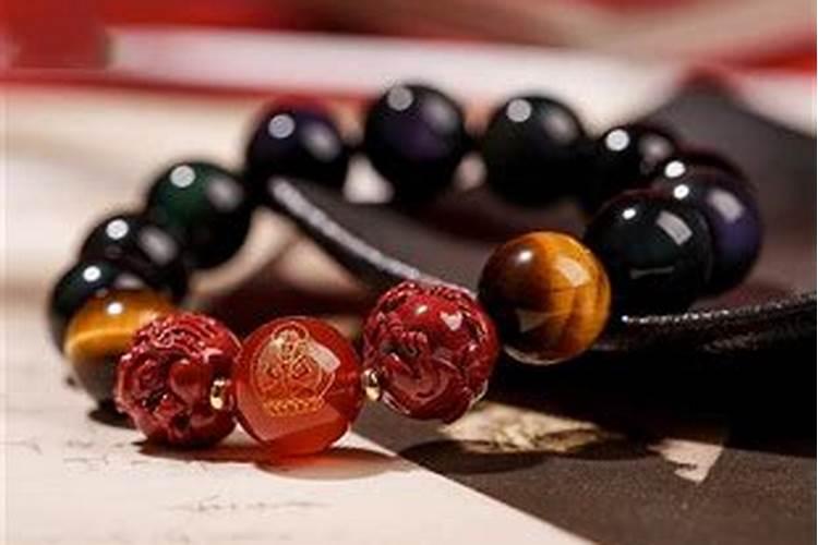 本命年戴黑曜石还是朱砂？