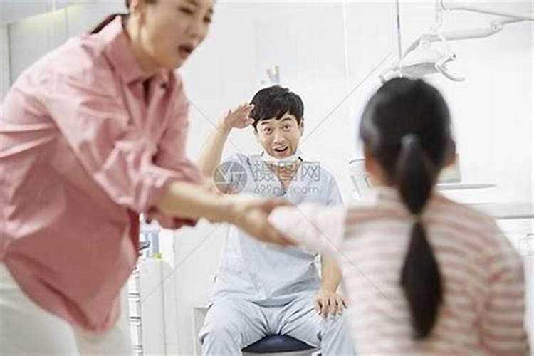 梦见别人送给我小弟个女婴