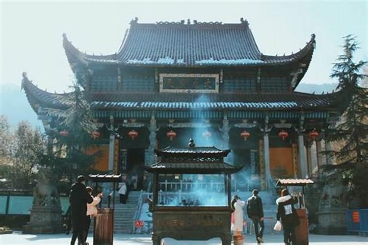 婚姻不顺拜九华山吗？