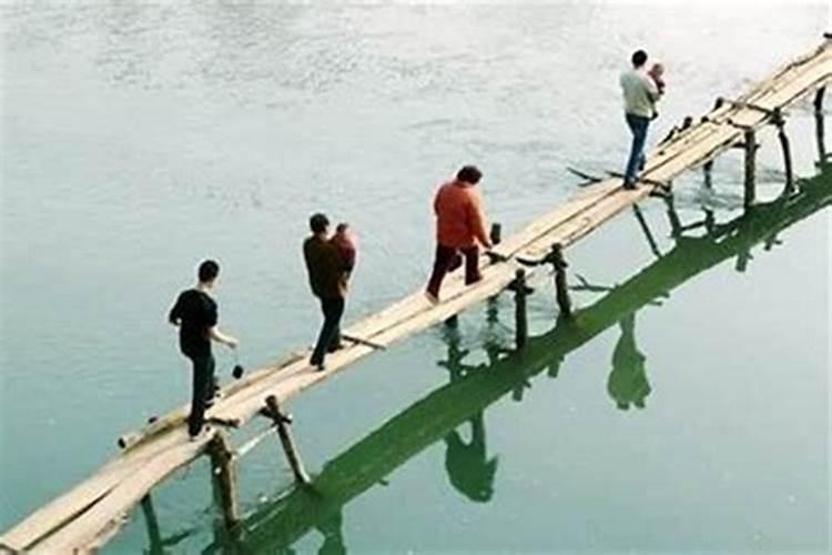 超度亡灵过的是什么桥啊？