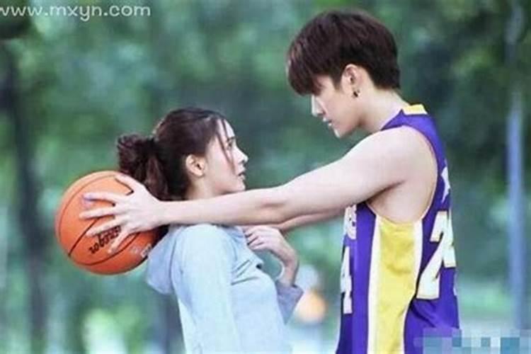 梦到前女友和别人亲热