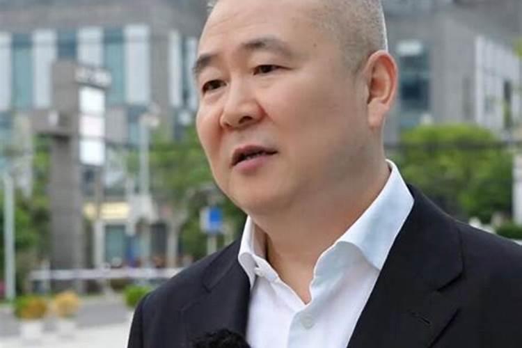 老婆强势怎么化解？