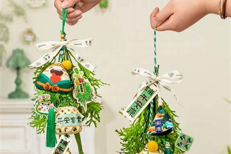 端午节门上挂几个猴子？