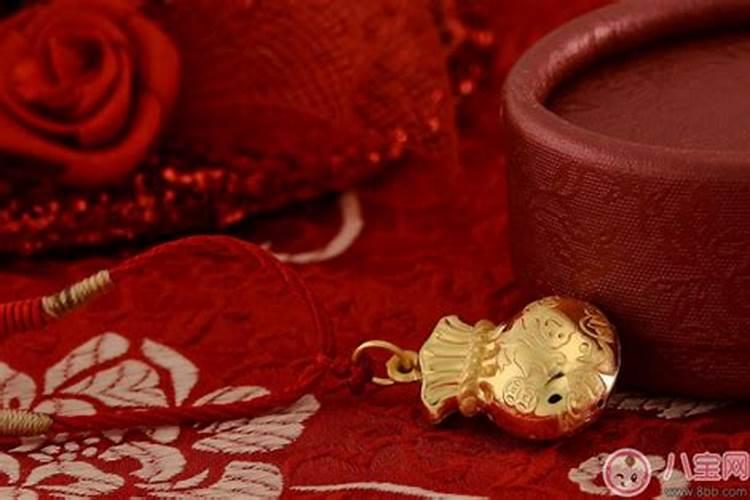 属狗本命年犯太岁吗？