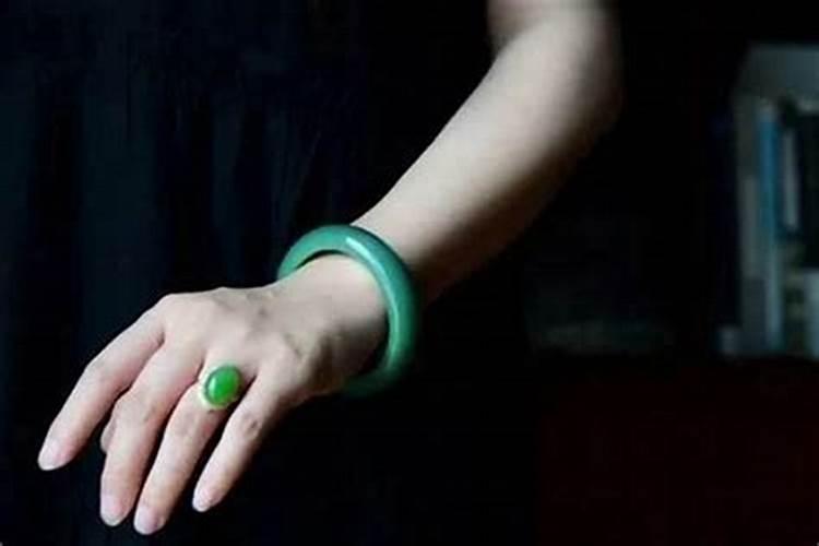 犯小人戴什么饰品？