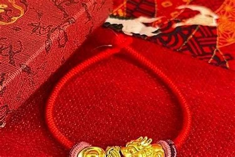 犯太岁带什么配饰？