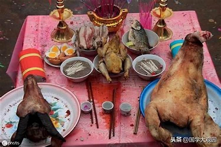 七月十五祭拜需要几样食物？