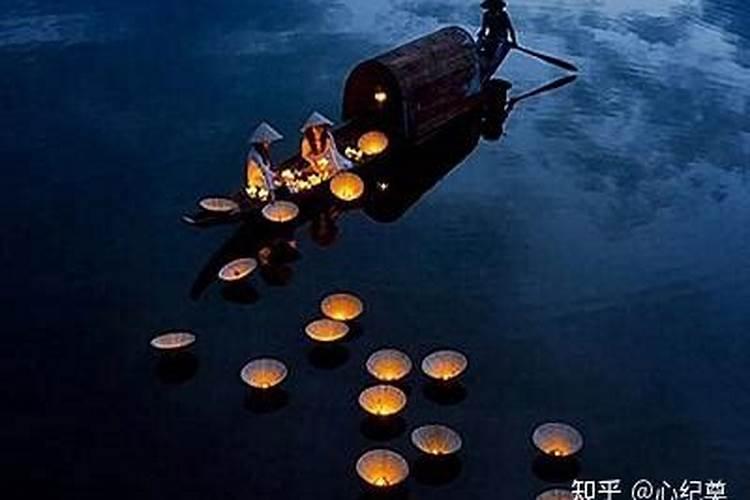 七月十五祭祖的习俗