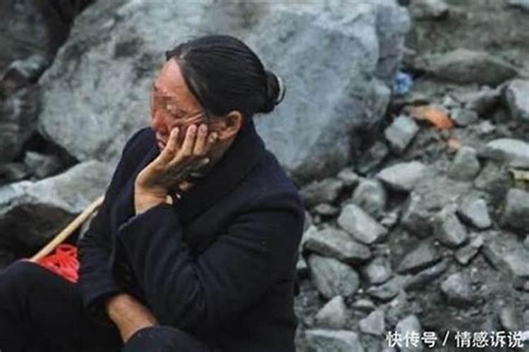 梦见爸爸和女儿出车祸好不好？
