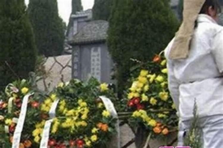 梦见死去的亲人去火葬场说话