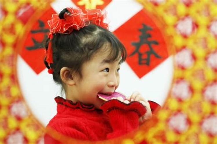 民间在立春这天有咬春的习俗