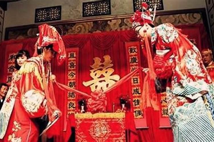 结婚前一定要算生辰八字吧