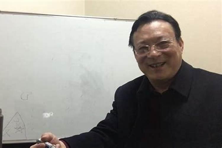 八字断命主自身伤灾
