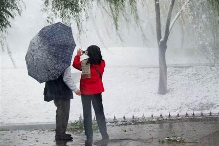 怀孕做梦梦到下雪了是什么意思啊？
