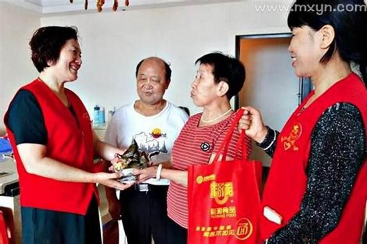 梦见单位的领导住我家