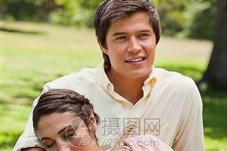 梦到女友和朋友在一起