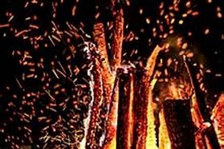 梦见坟着火了是什么征兆？