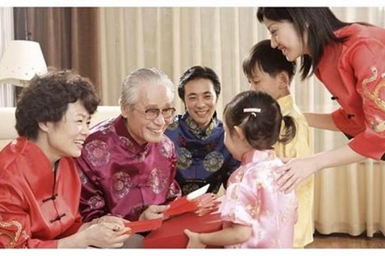 梦见给侄子侄女发压岁钱