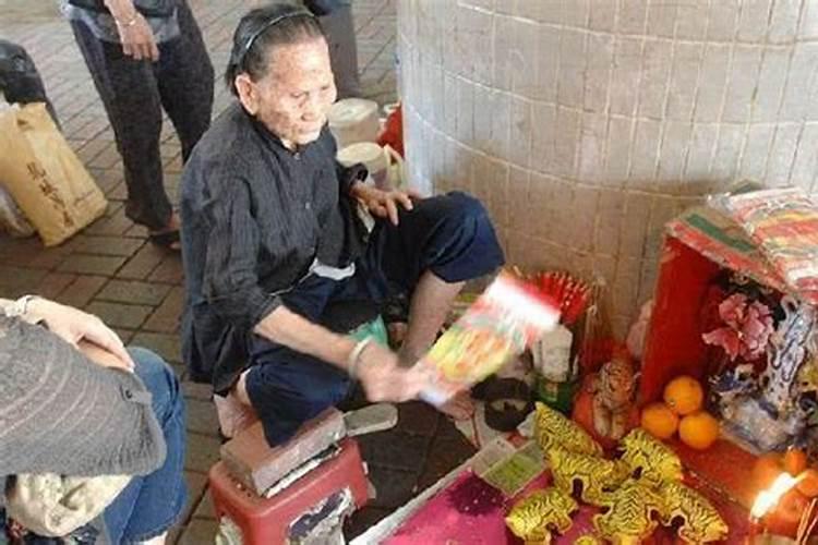 神婆怎么知道婚姻不顺的？