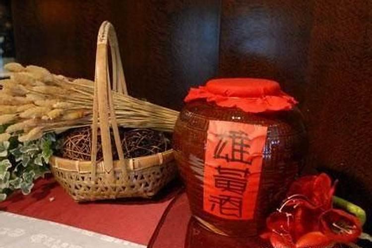 端午节喝雄黄酒的来历是什么？