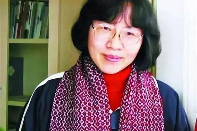 梦见捞到两只龟好不好？