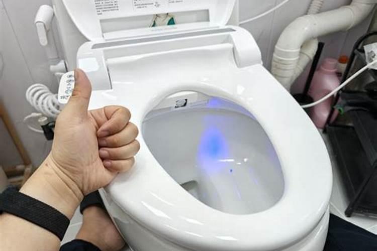 梦到卫生间马桶破了