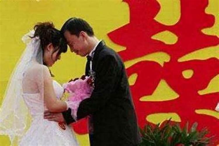 梦到自己和哥哥结婚是什么意思？