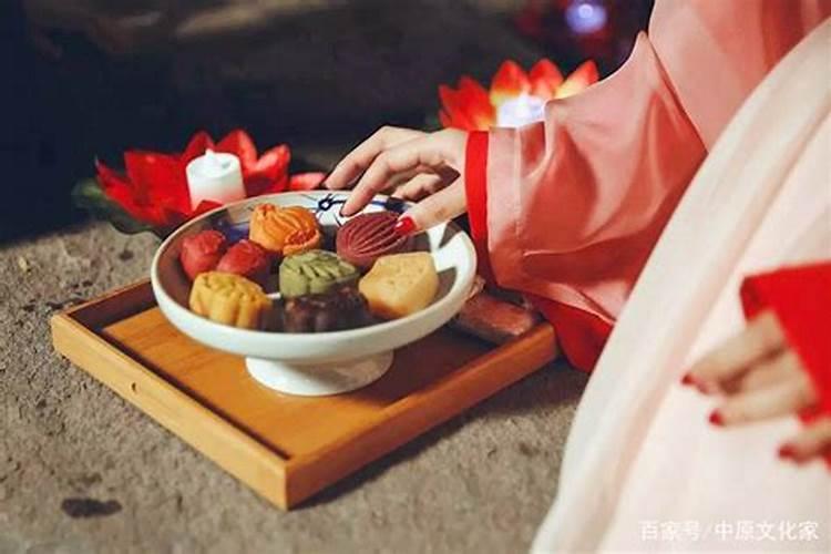 七夕节有哪些风俗吃巧果？
