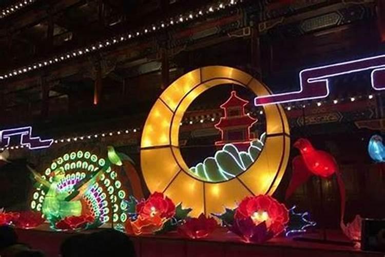 万达正月十五几点关门？