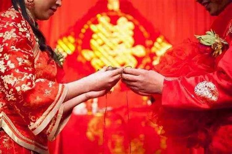 合婚说男方女人多？