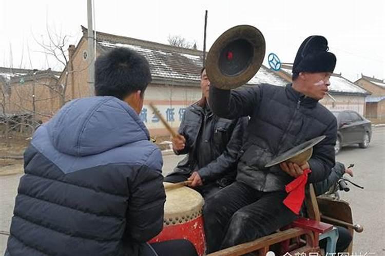 冬至敲锣打鼓的习俗