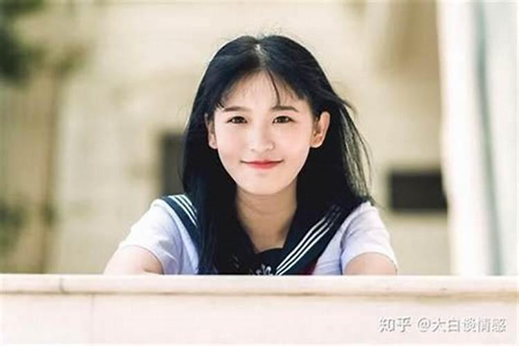 梦到自己主动追女孩