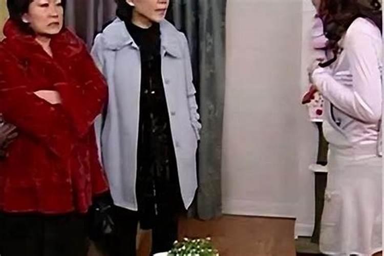 梦见死去的姐姐来我家