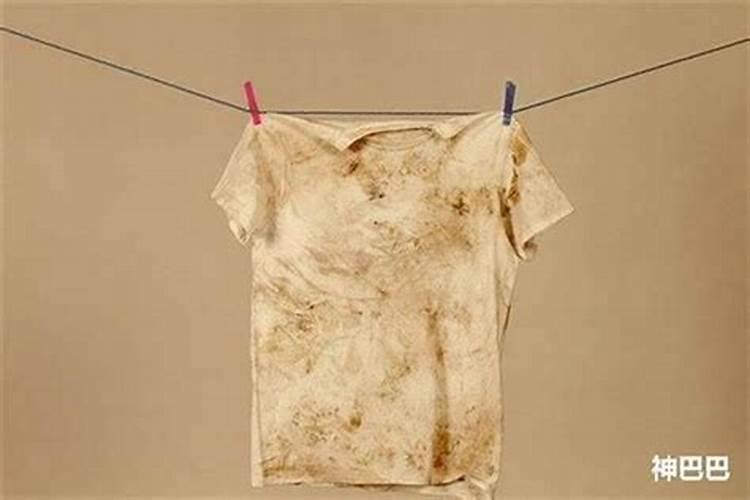 梦到衣服破了什么意思？