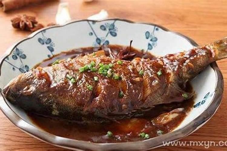 梦见各种动物吃鱼肉