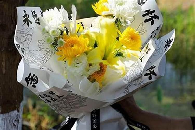 清明节用鲜花祭拜祖先原因是什么？