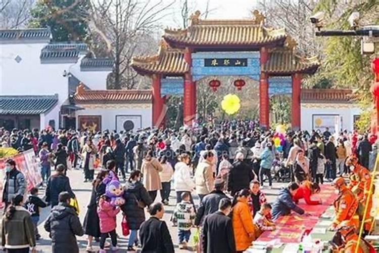 黄冈九月初九哪里有庙会？