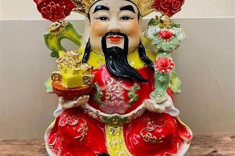 财神一般面朝哪个方向？