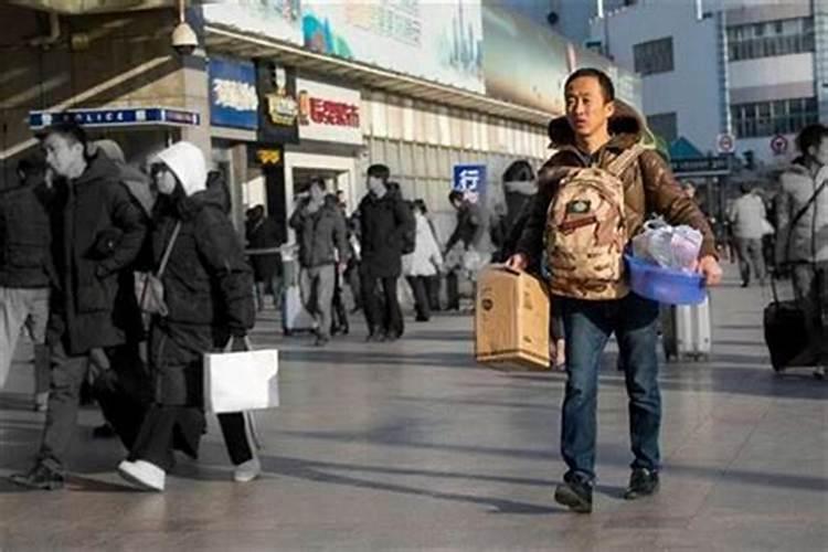 梦见回家路上有人跟着