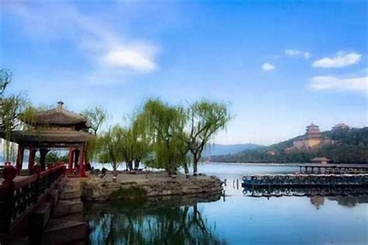 清明节爬山适合去哪？