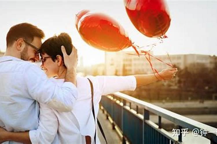 在男生眼里初恋是不是很难忘掉